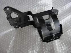 Support de filtre à carburant Audi OE 4M0201987K