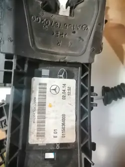 Serrure de porte arrière droite Mercedes-Benz C W204 2011