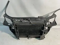 Suporte de radiador dianteiro Audi A4 B7 2.0 TDI TFSI