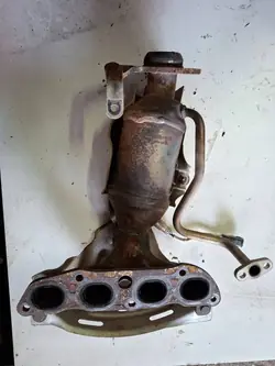 Toyota OE Katalysaattori OEM 47130 - Käytetty