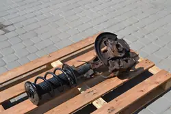 Snodo ammortizzatore anteriore sinistro Volvo V60 I 2.0 D3