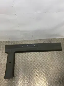 OEM 705867285 Moldura pilar izquierdo Volkswagen Multivan T4