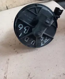 AUDI A4 B6 B7 1.8T Pompe à air secondaire 8E0906613D