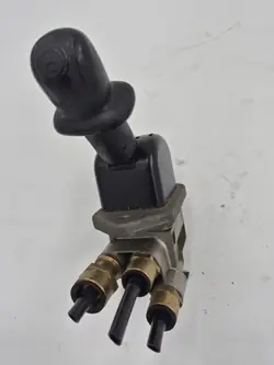 Renault OE 7420813850 Handbremsventil - Gebraucht