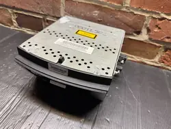 Mercedes W221 Radiovaihtaja OEM A2218703391