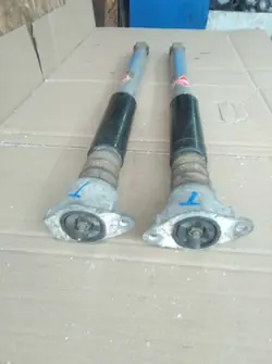 Taka Jousitus OEM AMORTYZATOR TYŁ FORD FIESTA MK 5