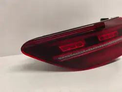Feu arrière droit Volkswagen Golf VIII