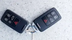 Llave VOLVO S60 II V60 I V40 II LIFT KLUCZYK 2SZT