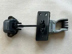 Fermaporta Posteriore Sinistro VW T5 T6 7H0827793G