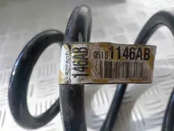 Mola suspensão dianteira OEM 05151146AB - Usada