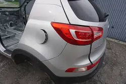 KIA SPORTAGE III SL Takaluukku 737003U010 Lasi 871103U030