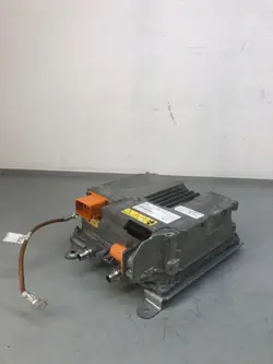 Mercedes-Benz EQA 2022 Omvormer OEM A2430008599