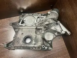 Mercedes-Benz OE R6110151002 distributiedeksel - Gebruikt