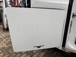 Puerta de tapa de almacenamiento derecha Mercedes Actros MP4/5