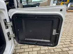 Rechte Stauklappentür für Mercedes Actros MP4/5