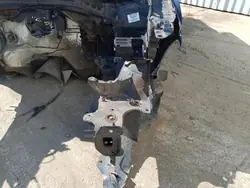 OEM 21115 Aleta Delantera Izquierda para VW Touran I