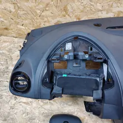 Renault Clio IV instrumentpanel OEM AZF2379 - Begagnad