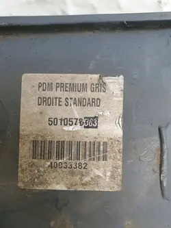 Estribo Renault OEM 50105760003 - Lado direito