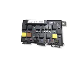 Caixa de fusíveis Opel Astra H OEM 13145043 - Usado