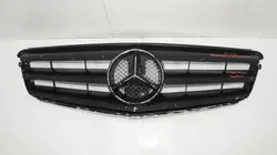 Mercedes W204 Puskurin ritilä OEM 360192637 Käytetty