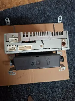 Nissan DVD-vaihtaja Lukija OEM 28185BN700 - Käytetty