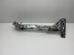 Support de garde-boue avant droit Audi A4 B9 8W OEM 8W0821136C