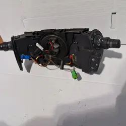 Interruptor Renault Clio III OEM 8200906794A - Usado