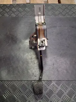 Jarrunpoljin Kia Rio IV OEM Rio IV Pedał Hamulca