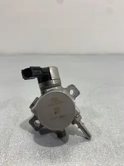 Subaru Forester Kraftstoffpumpe OEM 2961000330