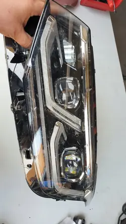 VW Tiguan II vänster full-LED-strålkastare OEM 5NB941081C