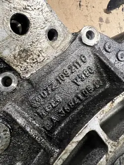 Couvercle de distribution VW Touareg 5.0TDI OEM 07z109211g