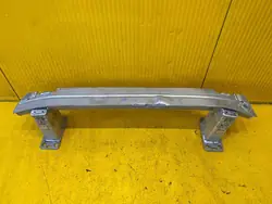 Viga de para-choque Audi Q8 4M0 807 109 C