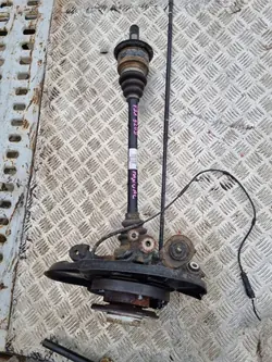 Bakre Nav med Halvaxel BMW F31 320D Vänster OEM 7597681AI04