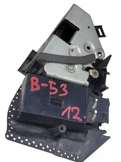 Vänster Framdörrslås BMW 5 TOURING (E39) OEM 8352165