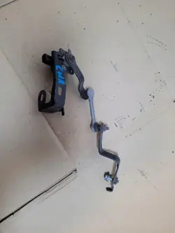 Capteur de Niveau Phare Toyota C-HR Lift Pièce OEM