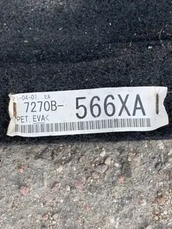 Teppich Mitsubishi Outlander IV OEM 7270B-566XA Gebraucht