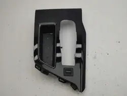 Marco de palanca izquierda Peugeot 3008 II 2018 OEM 9810343177