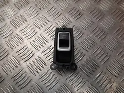 Ovenkahva Sisustus Tesla MODEL X 2016 Oikea Takana 1038107-02-C