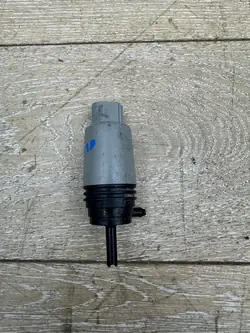 BMW E60 E87 E90 Pesupumppu OEM 6934159