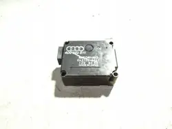 0637005011 Klapin moottori Audi A8 D2 4.2L Bensiini