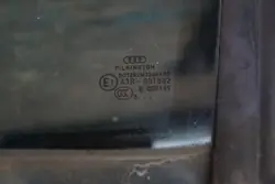Marco ventana delantera izquierda OEM Audi A3 8P Lift 3p