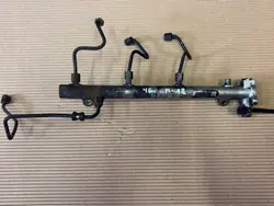 Brandstofrail Mercedes-Benz E W211 A6110700495