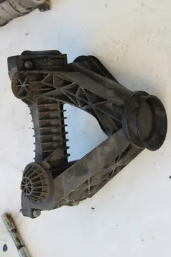 Séparateur d'huile Mercedes OEM A4718051 - Occasion