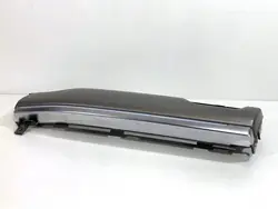 Grelha de ventilação dianteira direita OEM YR156CLJL0320