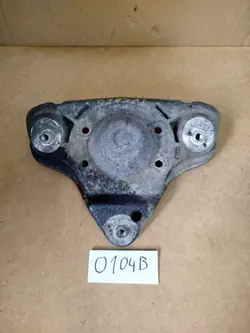 OEM 100 achterste schokdemperbevestiging Audi A4 B5