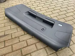 Audi Q5 tavaratilan kansi OEM 80A867979A - Käytetty