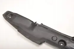 Volvo XC40 höger stänkskärm ljudisolering OEM 31442798