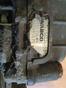 OEM 4801060020 EBS-säätöventtiili Mercedesille