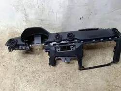 Salpicadero Audi Q2 16-19 OEM 81B858041 Usado