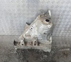 Toyota VERSOSPODLUZNICAPP Höger Framstång 2010-2015